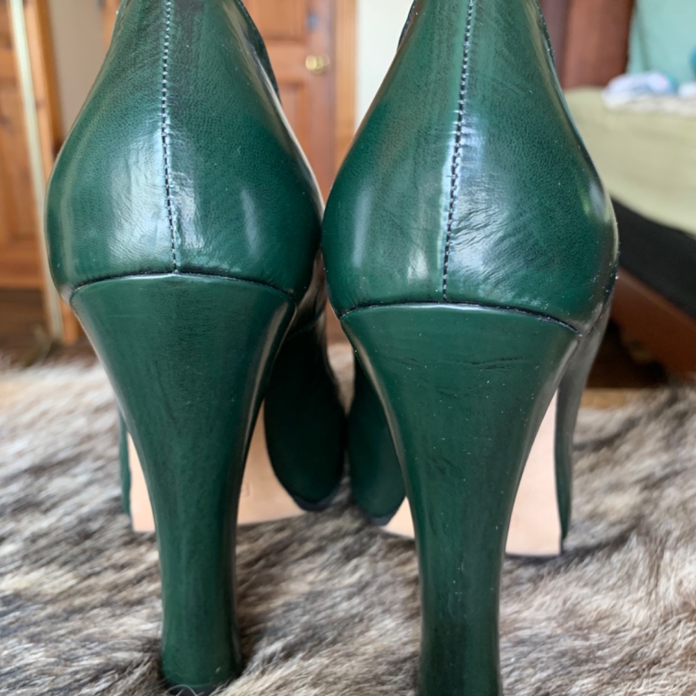 Marc Jacobs Dark Green Peep Toe Heels (SOLD) - Picture 2 of 8